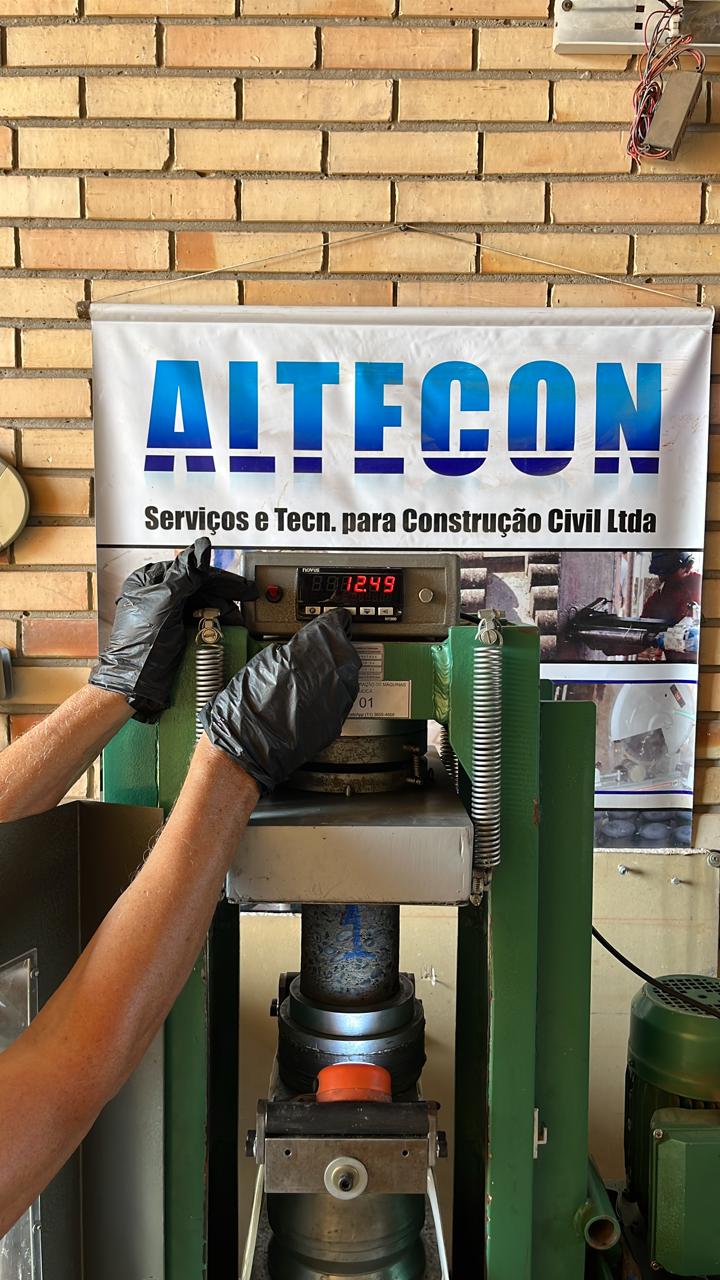 Ensaio de testemunho obtido por extração